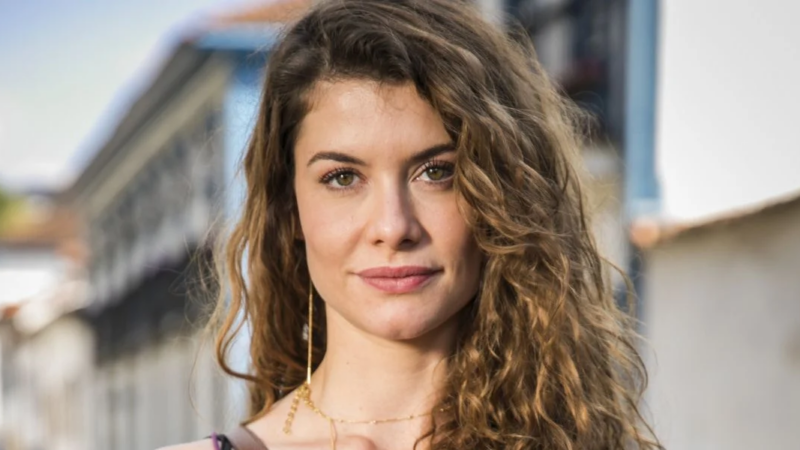 http://www.otvfoco.com.br/wp-content/uploads/2015/05/Daniela-Mercury.jpg