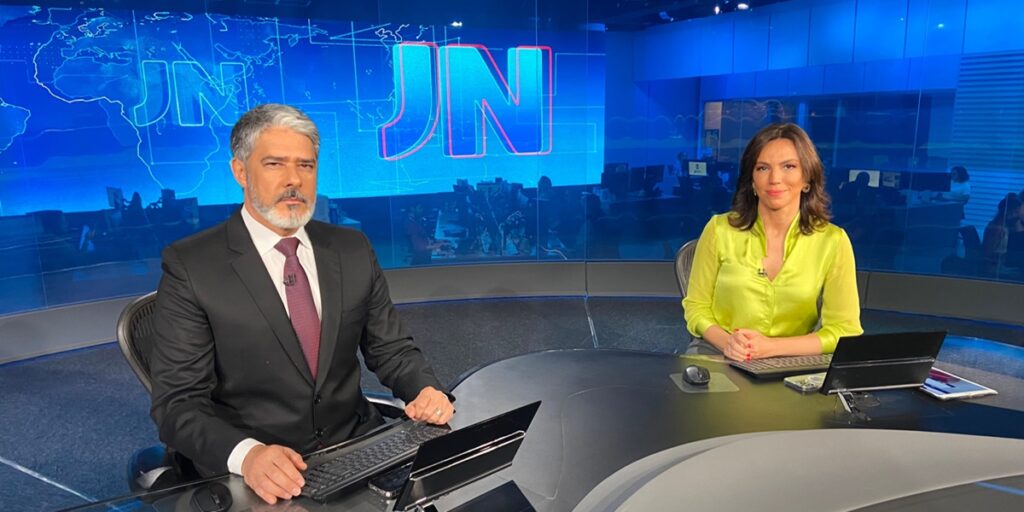 William Bonner e Ana Paula Araújo na bancada do Jornal Nacional da Globo (Foto: Divulgação / TV Globo)