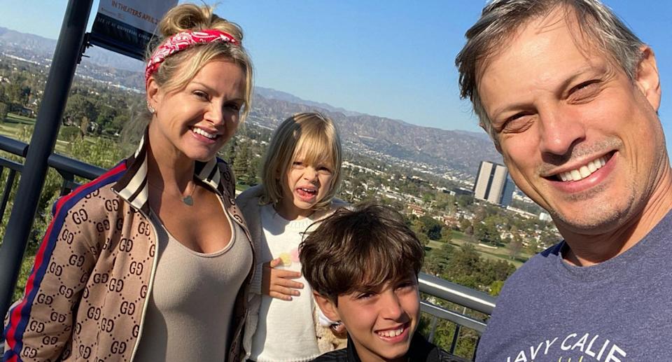 Eliana, Adriano Ricco, Manuela e Arthur (Foto Reprodução/Instagram) http://www.otvfoco.com.br/wp-content/uploads/2015/05/Daniela-Mercury.jpg