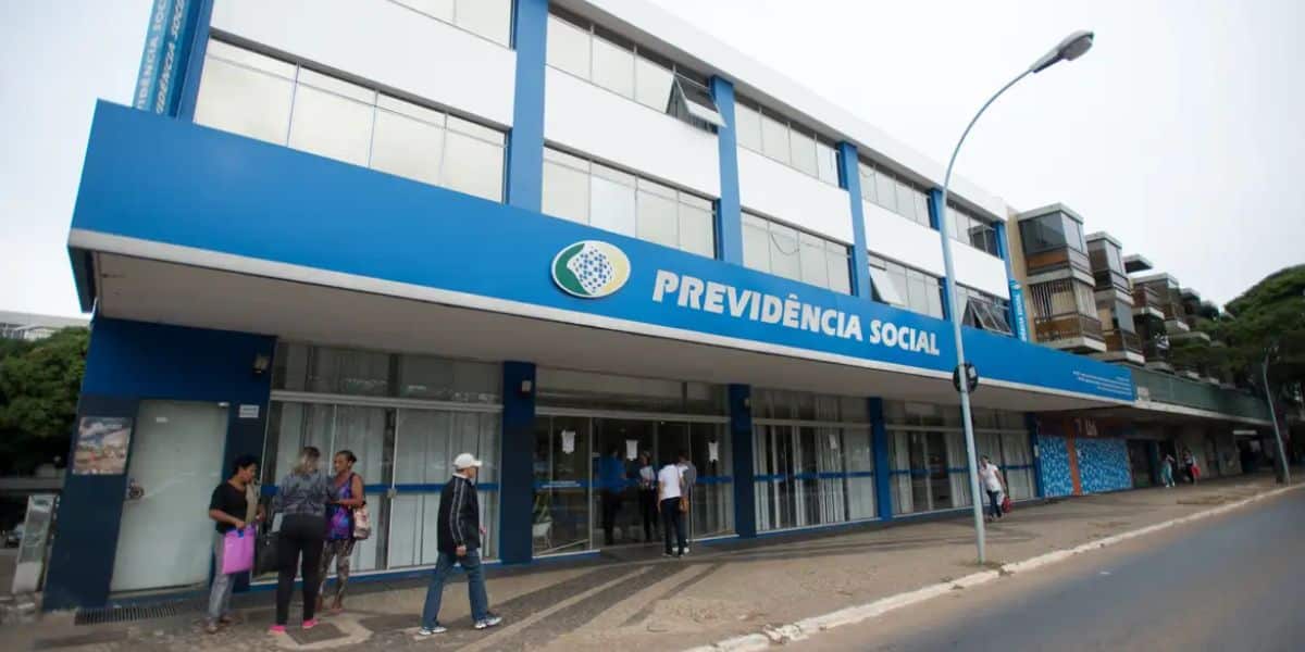 aposentadoria-inss http://www.otvfoco.com.br/wp-content/uploads/2015/05/Daniela-Mercury.jpg