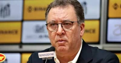 Adeus: Teixeira exige demissão de nome de peso no Santos (Foto: Silvio Luiz/AT)
