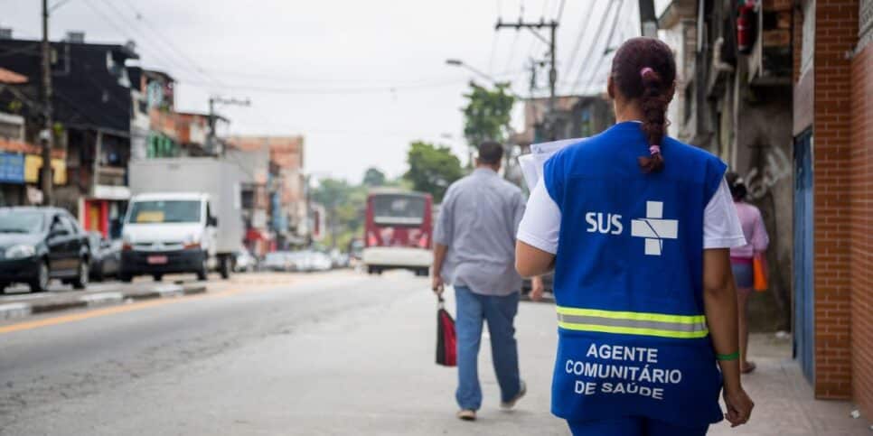 Os agentes comunitários de saúde são fundamentais para a sociedade (Reprodução: Internet)