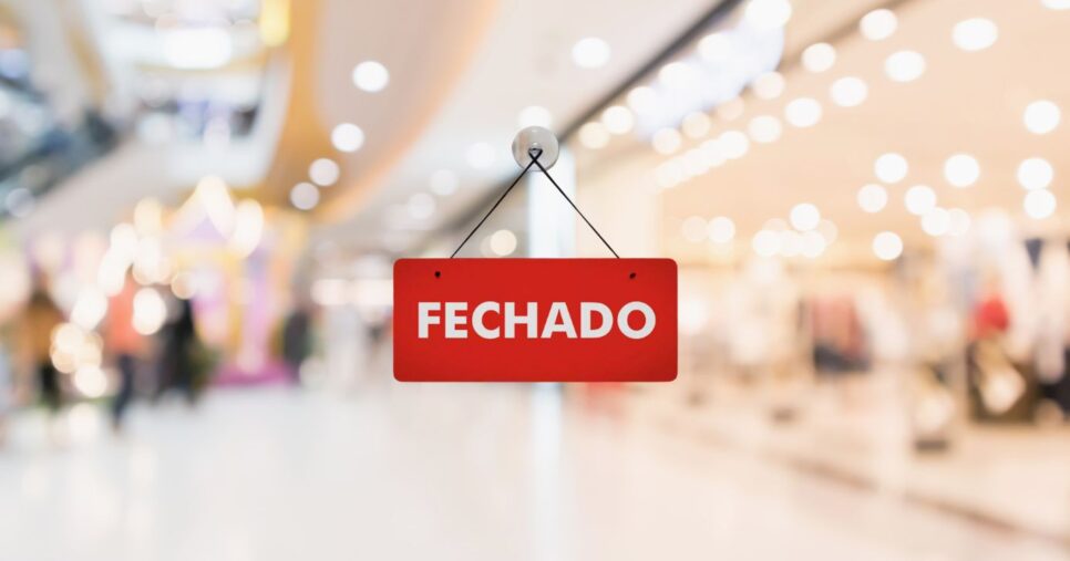Shopping fechado - Foto: Canva