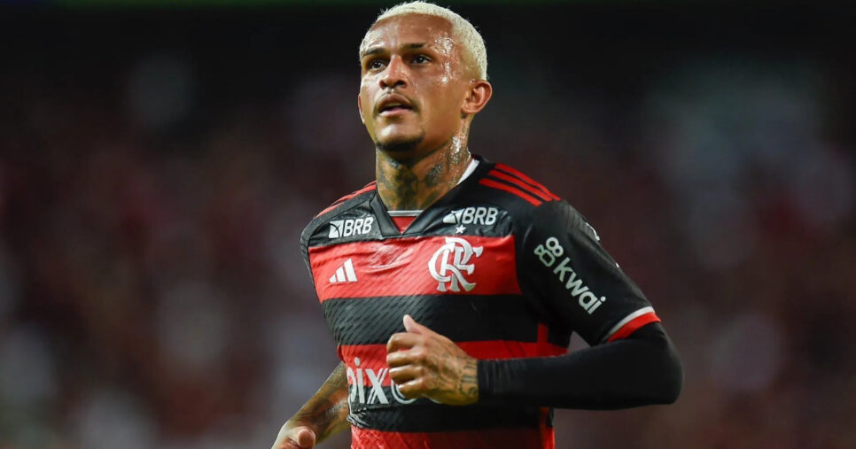Wesley em partida do Flamengo (Foto: Marcelo Cortes/CRF)