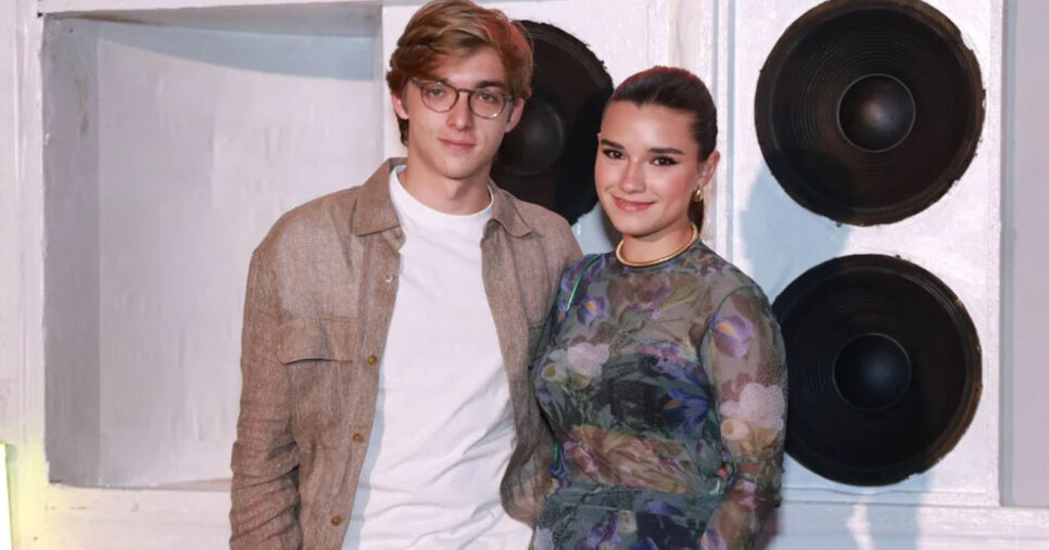 Joaquim Huck e sua namorada Manoela Esteves (Foto: Reprodução)