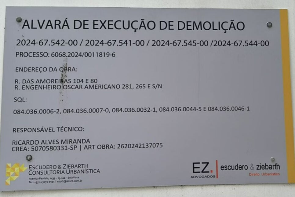 Alvará de demolição da mansão de Hebe (Foto: Reprodução)