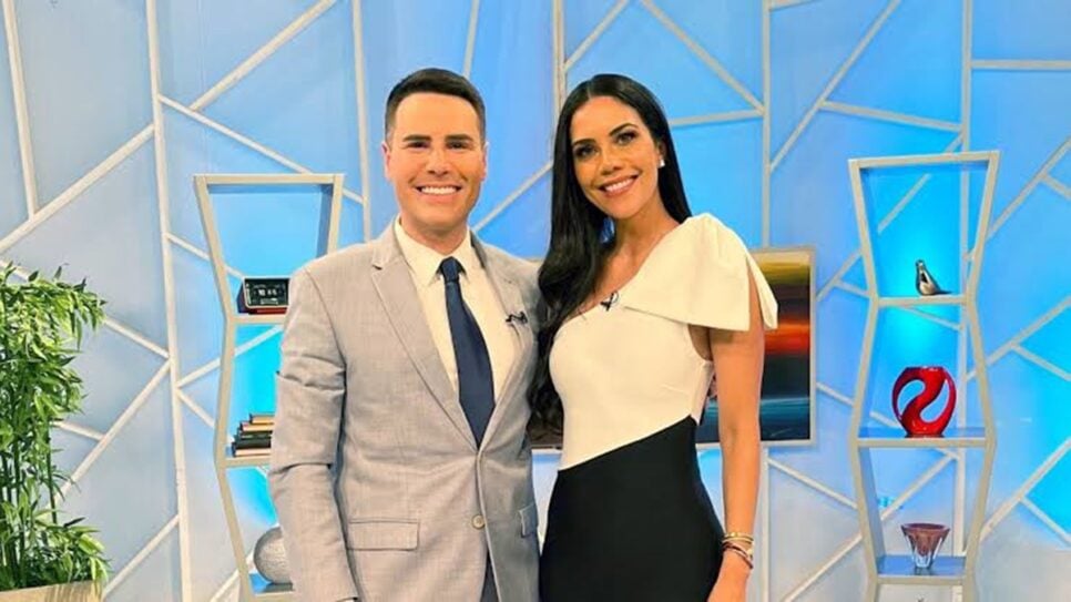 Luiz Bacci e Daniela Albuquerque no programa Sensacional (Foto: Divulgação, RedeTV!)