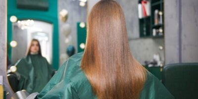 2 ingredientes para alisar o cabelo sem progressiva (Reprodução: Canva)