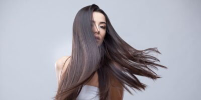Botox capilar alisa até a raiz do cabelo (Reprodução: Canva)