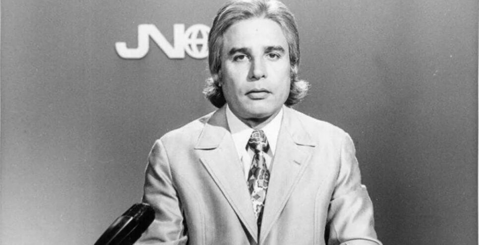 O saudoso apresentador nos primórdios do Jornal Nacional (Foto: Reprodução/ Divulgação)
