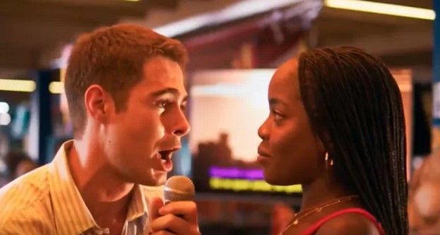 Davi (Rafa Vitti) e Leo (Clara Moneke) em Dona de Mim (Foto: Reprodução / Globo)
