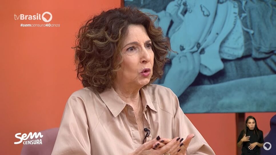 Malu Valle conta sobre hora da morte e recado deixado pelo comediante (Foto: Reprodução/ Sem Censura/ TV Brasil)