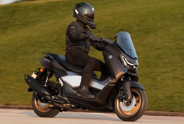NMAX ABS Connected (Foto: Reprodução / Yamaha)
