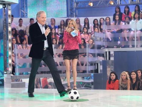 Separados, Ticiane e Roberto Justus mostraram que ainda existe grande carinho entre os dois (Foto: Divulgação/TV Record)