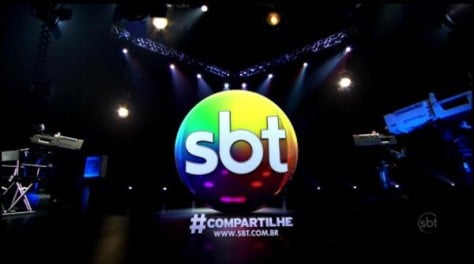 Áudio da canção de fim de ano do SBT é liberado