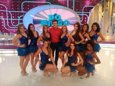 Equipe do “Domingo Legal” grava vinheta de fim de ano