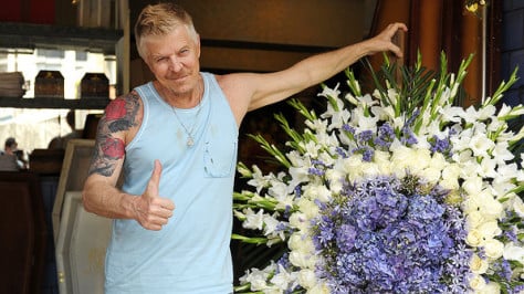 Miguel Falabella atua e escreve “Pé na Cova” (Foto: Divulgação/ TV Globo)