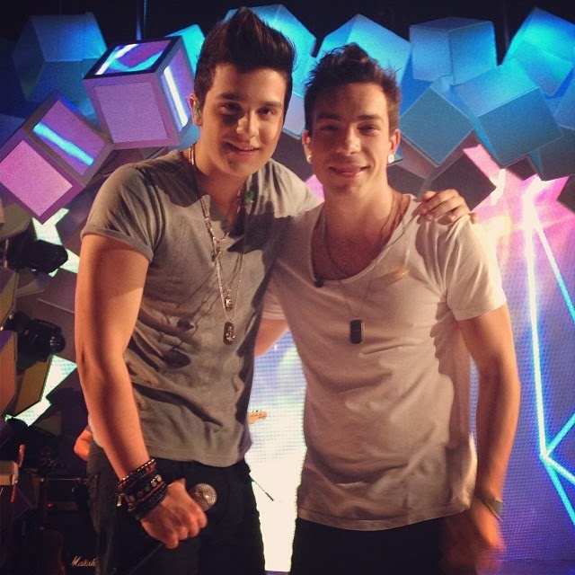 sai-do-chao-luan-santana (1)