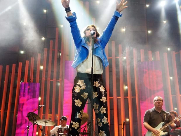 festival-promessas-aline-barros