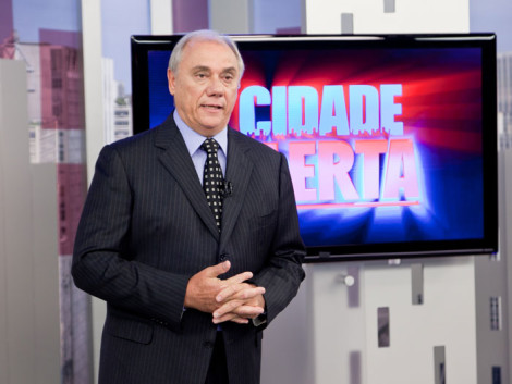 Marcelo Rezende é o apresentador do "Cidade Alerta"