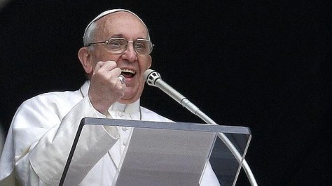 O Papa Francisco foi atacado por apoiadores de Bolsonaro e Sergio Moro e chamado de "safado" (Reprodução)