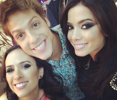 Anitta fica tensa com vaia