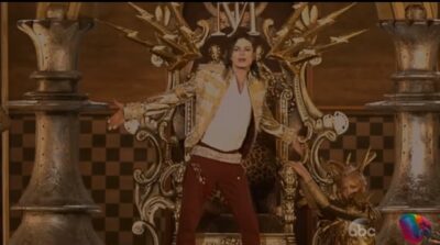 Michael Jackson em forma de holograma