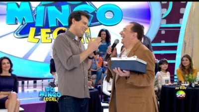 Raul Gil esteve no palco do programa