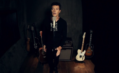 Rodrigo Faro canta 