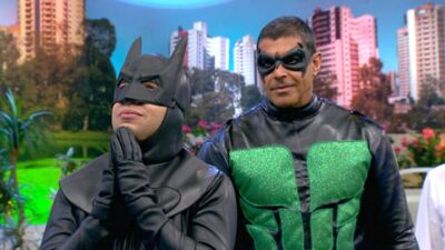 Tuca Graça e Alexandre Frota vestidos de Batman e Robin