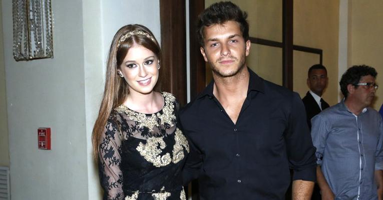 Klebber Toledo, e Marina Ruy Barbosa (Foto: Reprodução)