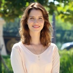 Nathalia Dill é a protagonista de "Alto Astral"