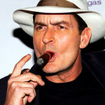 Charlie Sheen não está mais namorando ex-atriz de filme erótico