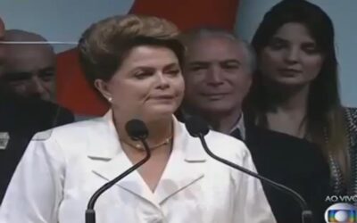 M ilitância eufórica grita: 