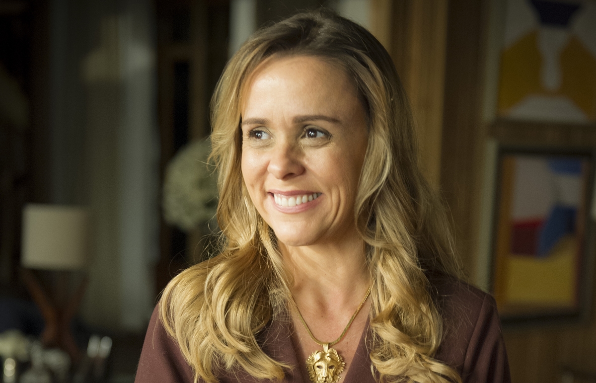 Giulia Gam luta contra depressão, e está longe de novelas desde Boogie Oogie, em 2014 (Foto: Divulgação/TV Globo)