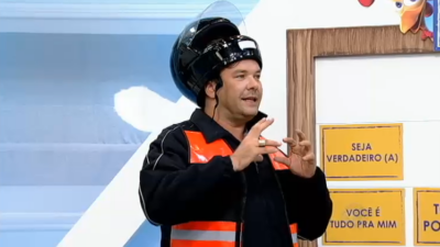 O jornalista se redimiu ao vivo (Foto: Reprodução)