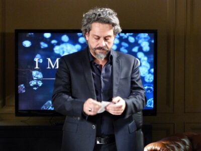 “Império”: José Alfredo rasga o exame de DNA e diz que vai adotar Cristina