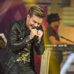 Michel Teló apresentou o "Sai do Chão! "(Foto: Globo/ Cynthia Salles)