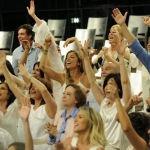 A apresentadora ficou na última fileira dos artistas (Foto: Reprodução)