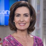 Fátima Bernardes comanda o "Encontro"
(Foto: Globo/Alex Carvalho)