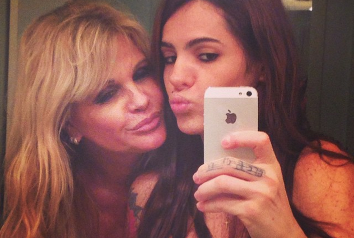 Monique Evans e a DJ Cacá Werneck tem várias tatuagem (Foto: Reprodução/Instagram)