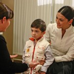 Sherazade e o filho Kaan, portador de leucemia (Foto: Divulgação/Band)