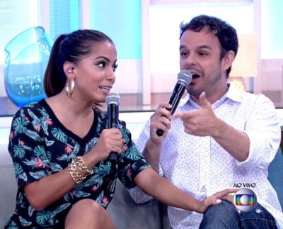 “O menino cag** na cabeça dela e ela só fala dele!”, diz Anitta sobre Amanda e Fernando