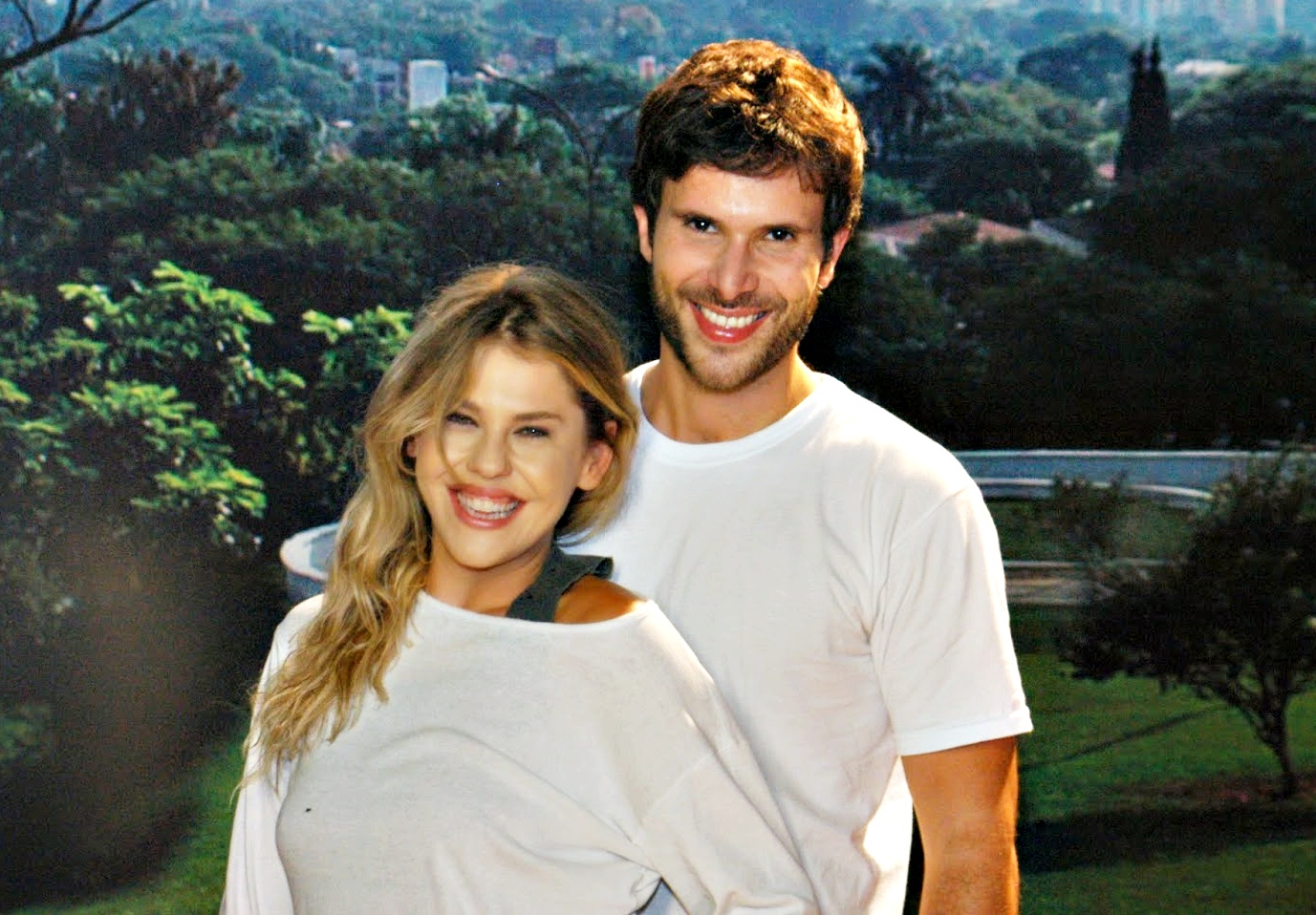 http://tvfoco.uai.com.br/wp-content/uploads/2015/05/Daniela-Mercury.jpg