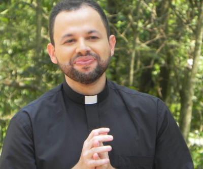 Padre está de saída da TV Aparecida (Foto divulgação)