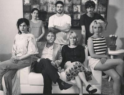 Foto oficial da família Stewart (Foto: Reprodução/Instagram)