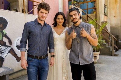 Benjamin (Maurício Destri), Mari (Bruna Marquezine), Grego (Caio Castro)
(Foto: Globo/João Miguel Júnior)