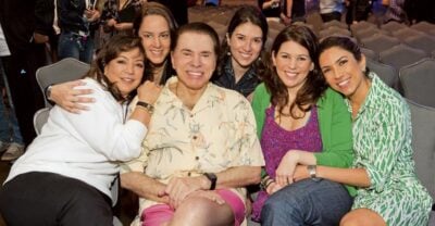 Silvio Santos ao lado da esposa e filhas (Foto: Divulgação)