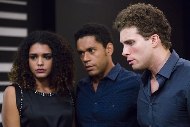 http://tvfoco.uai.com.br/wp-content/uploads/2015/05/Daniela-Mercury.jpg