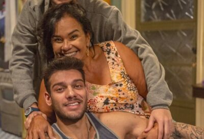 A atriz e o cantor não estão em um clima agradável (Foto: Renato Rocha Miranda/TV Globo)